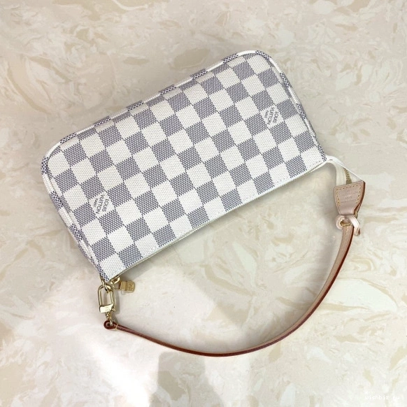 WIS Louis POCHETTE ACCESSOIRES Vuitton 0203